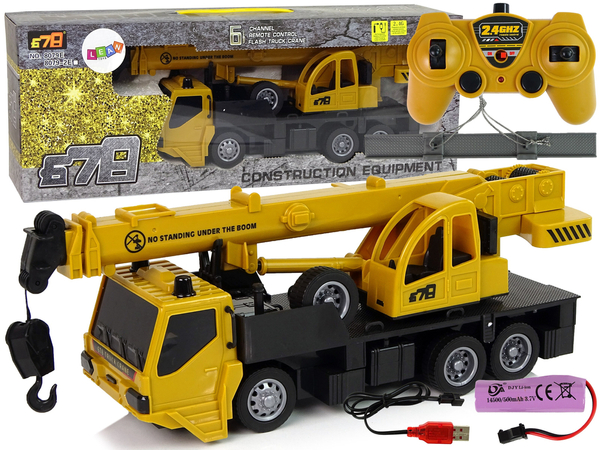 Remote Controlled Truck Extendable Crane Hook Pilot 2.4G Batteries