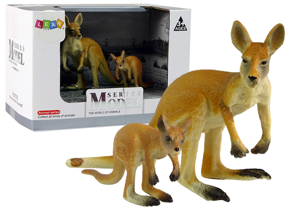 Set of 2 figurines Kangaroo with cub  Animals of the World series
