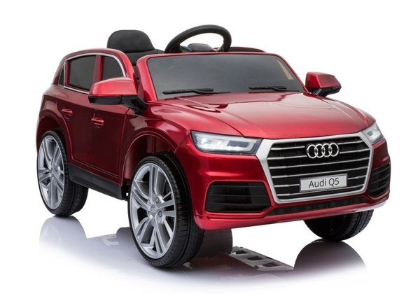 Kinderfahrzeug AUDI Q5 Rot lackiert