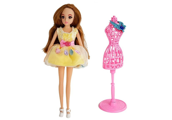 Dressing Room with Light and Mirror. 26 cm Doll. Clothes Set. Accessories