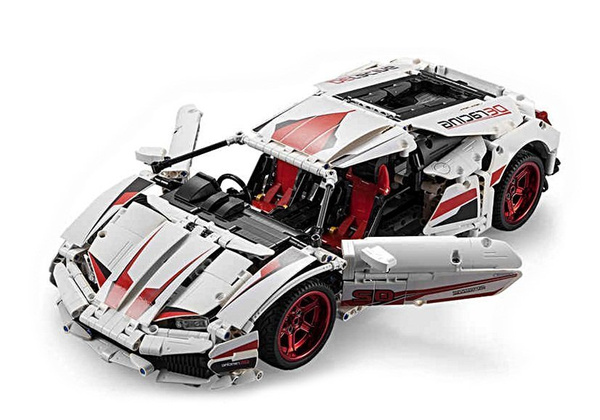 Block Sports Car 1,696 elements