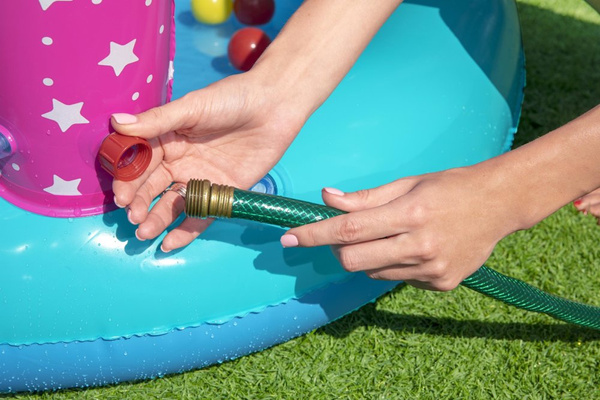 Aufblasbarer Einhorn-Spielplatz 274 x 198 x 137 cm Bestway 53097