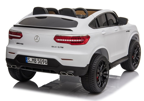 Kinderfahrzeug Mercedes GLC 63S Weiß