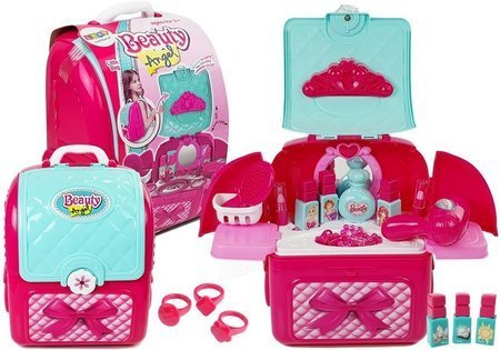 Rosa Beauty-Set im Rucksack