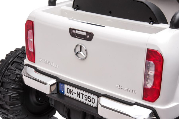Batteriebetriebenes Auto Mercedes DK-MT950 4x4 Weiß