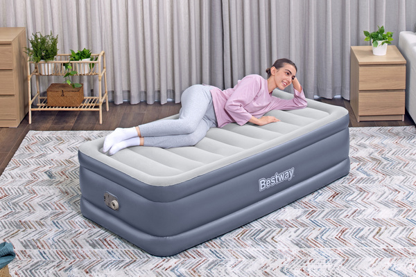 Inflatable Mattress with Pump 191 x 97 x 51 cm Bestway 6713G