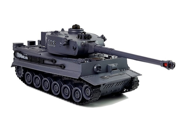 Satz von zwei ferngesteuerten Tanks R / C.