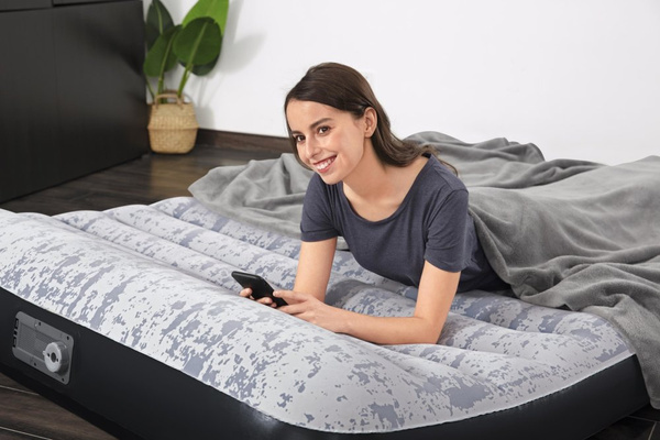 Air Mattress With Pump 203 x 152 x 30 cm Bestway 67836