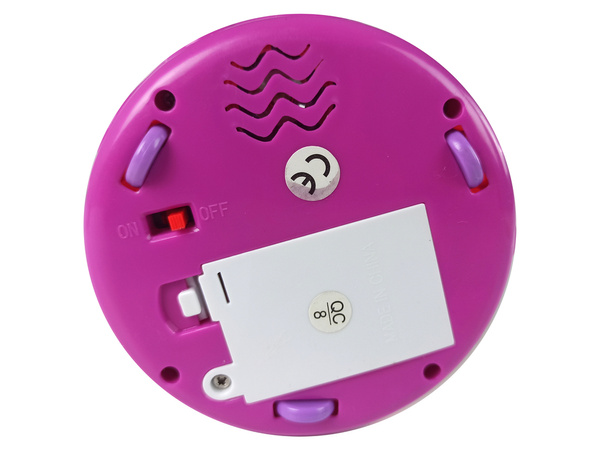 Bunte Trommel mit einem Karussell Tier klingt rosa