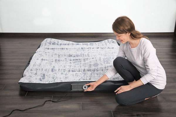 Air Mattress With Pump 203 x 152 x 30 cm Bestway 67836