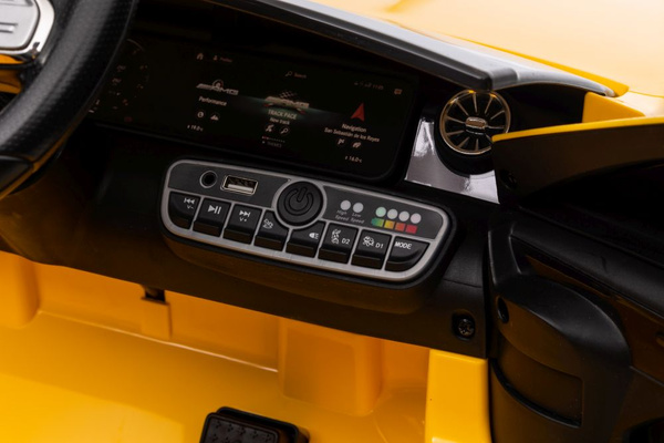 Batteriebetriebenes Auto Mercedes CLA 45s AMG Gelb 4x4