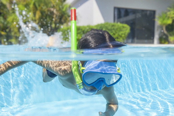 Grüne und blaue Tauchmaske mit Schnorchel Bestway 24036