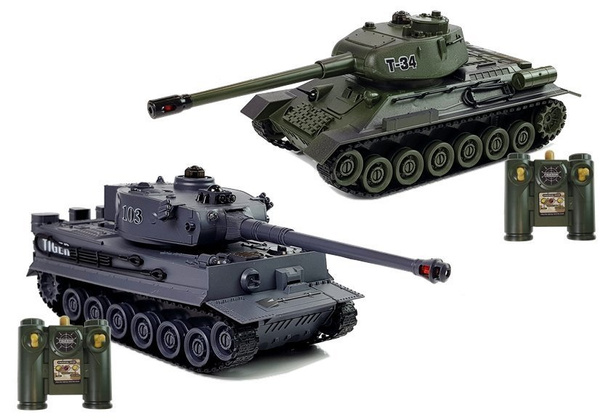 Satz von zwei ferngesteuerten Tanks R / C.