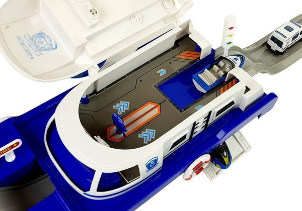 Polizeitransportboot mit Autos, Geräuschen und Lichtern