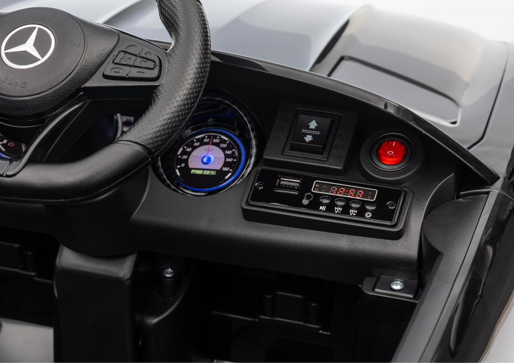 ND24_25076 Auto na Akumulator Mercedes GTR Czarny