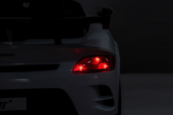 Battery-powered Car S322 White 4x4