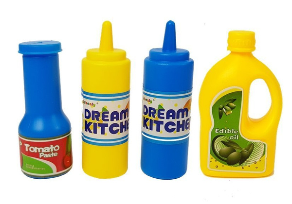 Set of Plastic Dishes for Little Chef