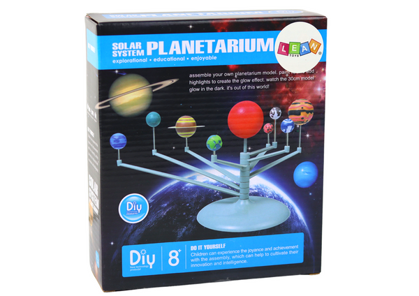 Set kreativer Planeten zum Zusammenbauen und Bemalen