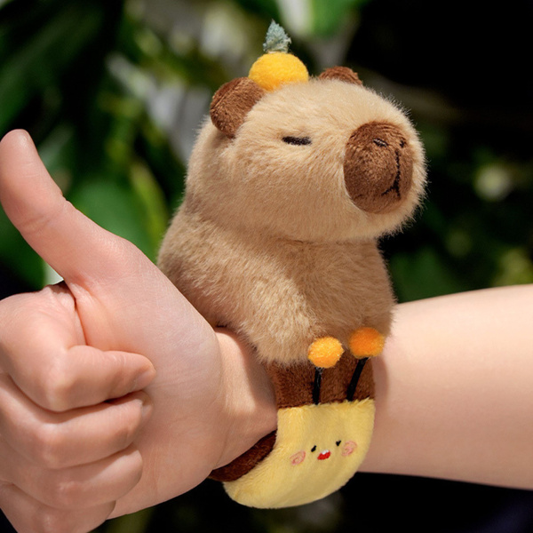 Plush Self-tightening Wristband Bee with Capybara