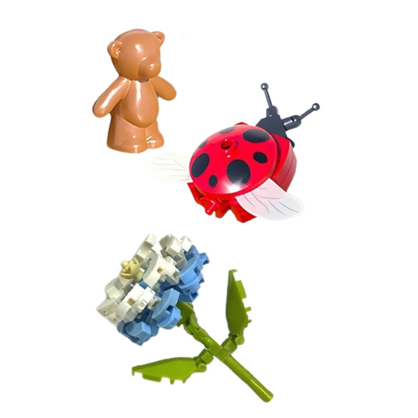 Bausteine Blumenkomposition mit Marienkäfern in einer Kuppel 596 Stk.