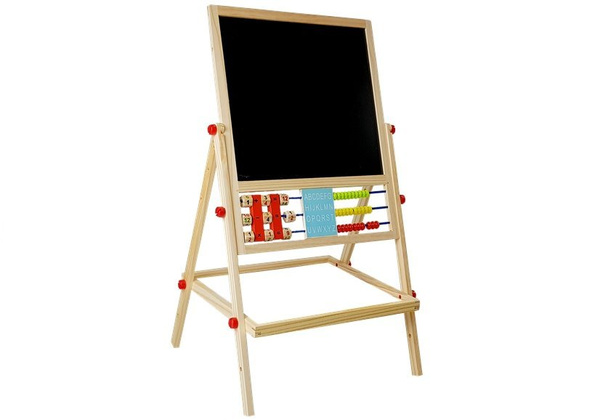 Kreidetafel aus Holz. Abakus. Uhr, Zahlen und Magnet