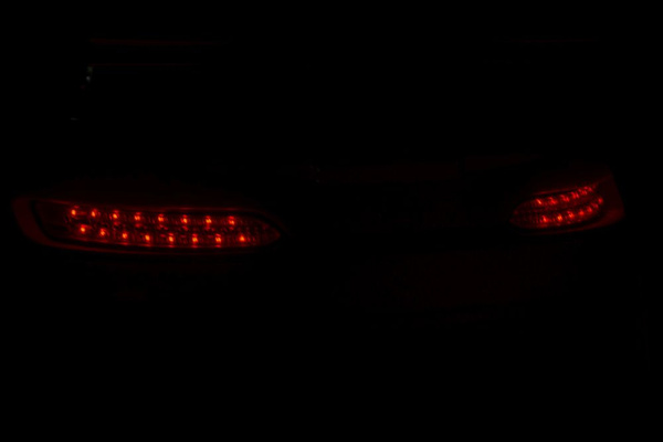 Battery-powered car Mercedes AMG GT3 White