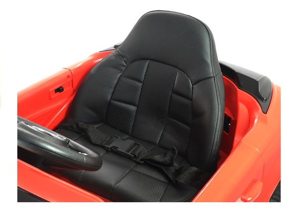 HL1538 Red - Ride On Car