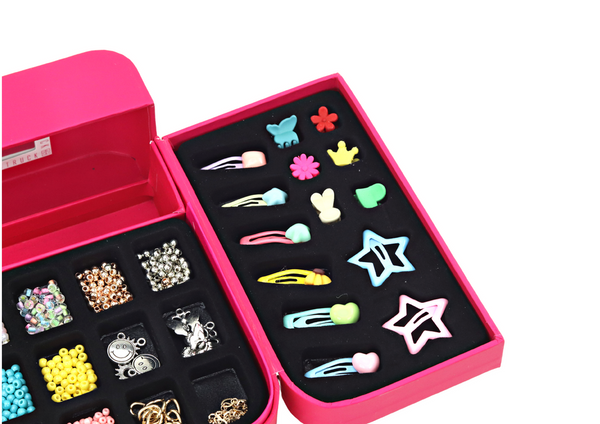 Beauty-Set für die Schmuckherstellung in einer Box mit Manschettenknöpfen