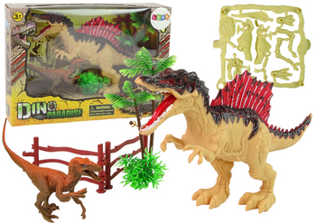Large Jurassic Dinosaur Set + Accessories For fans of prehistoric creatures