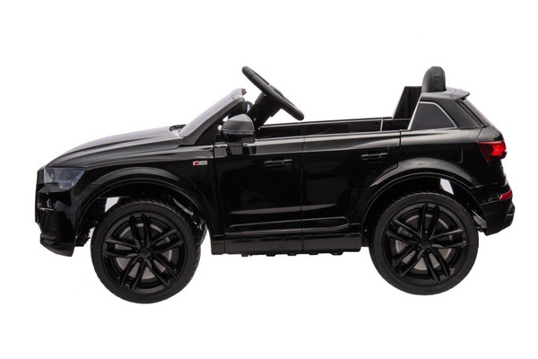 Audi Q7 Schwarz lackiertes Batterieauto