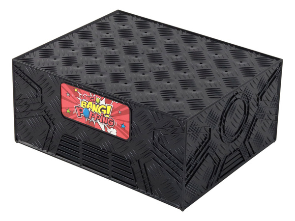 Family Arcade Game: Pop the Balloon with Hammer and Nails