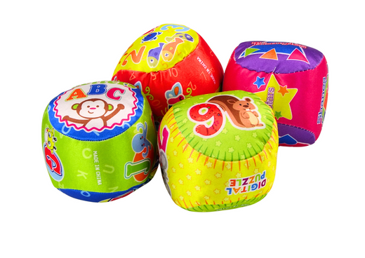 Set mit weichen Bällen, bunten pädagogischen Rasselbällen, 4-tlg.