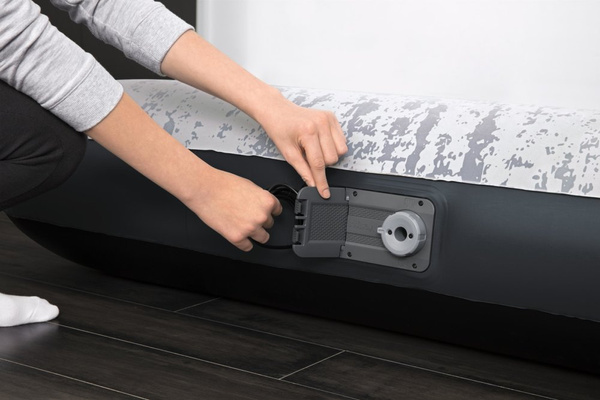 Air Mattress With Pump 203 x 152 x 30 cm Bestway 67836