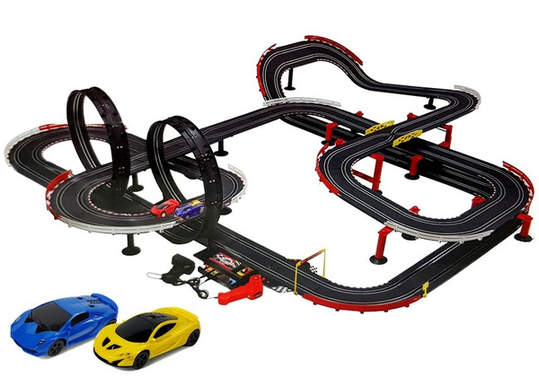 Rennbahn mit Cars 2 Cars 1420 cm Turbo 1:43 Controllers