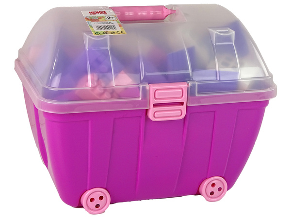 Kleine Truhe mit bunten Bauklötzen K2