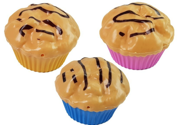 Teeservice: Geschirr + Süßwaren