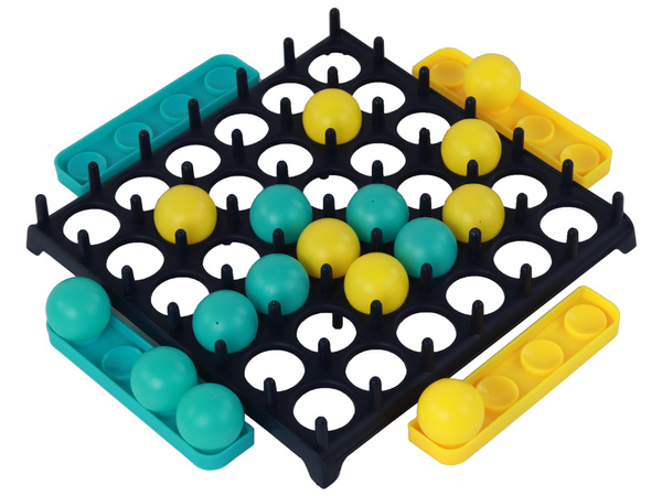 Puzzle Arcade Game Throwing Balls Board