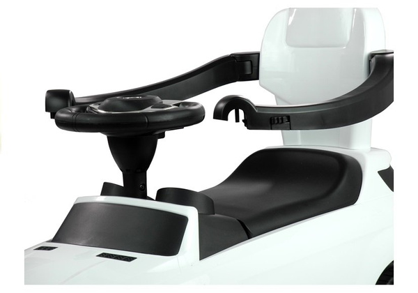 Push Along Mercedes 3288 White