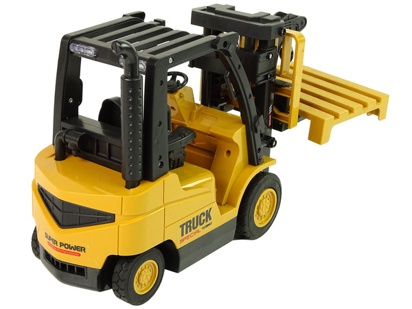 Remote Controlled Forklift Truck 360 Degree Rotation Yellow Pilot