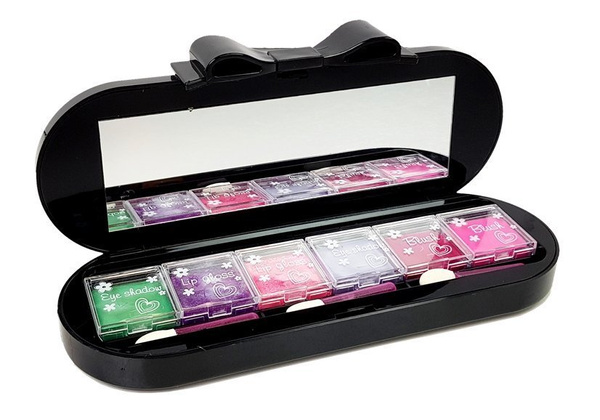 Makeup Set Case Eye Shadows Lip Gloss Blush
