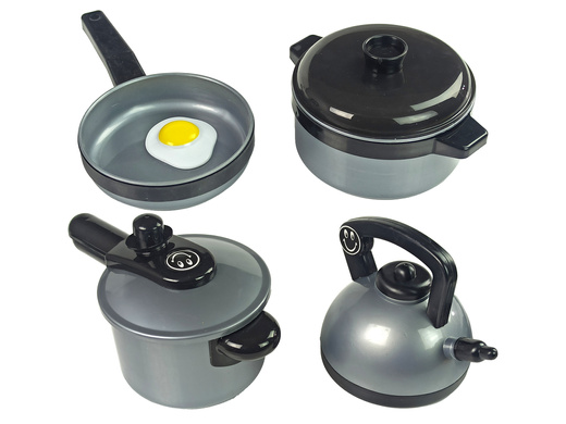 A set of kitchen accessories for children