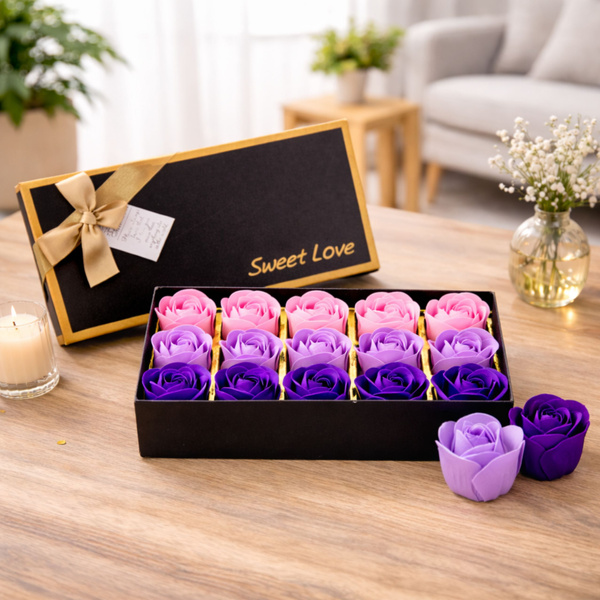 Blumenbox Ewige Duftrosen Blumen in einer Box Lila 18 Stück.