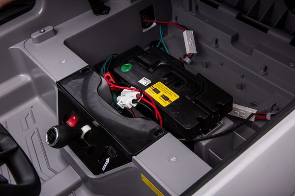 Batteriefahrzeug JS3168 Grau