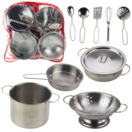 Set of kitchen utensils in a backpack - metal pots and spoons, 12 pieces.