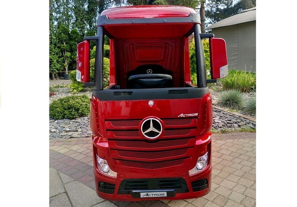Kinderauto Mercedes Actros Rot lackiert