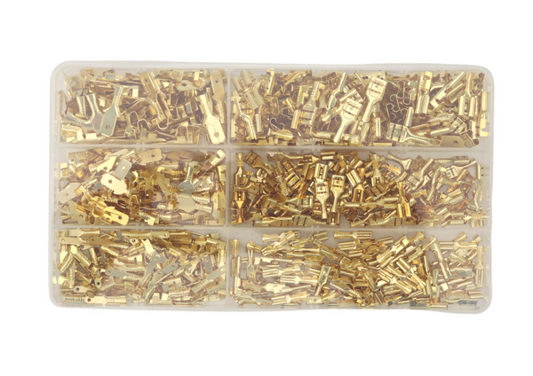 Set mit 600 Autokabelverbindern