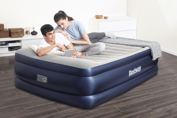 Double Inflatable Mattress With Pump 203 x 152 x 61 cm Bestway 67690
