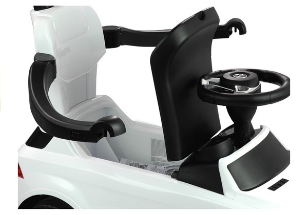Push Along Mercedes 3288 White
