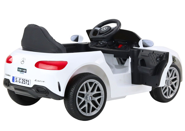 Mercedes KL-1666-1 Battery-Powered Vehicle White