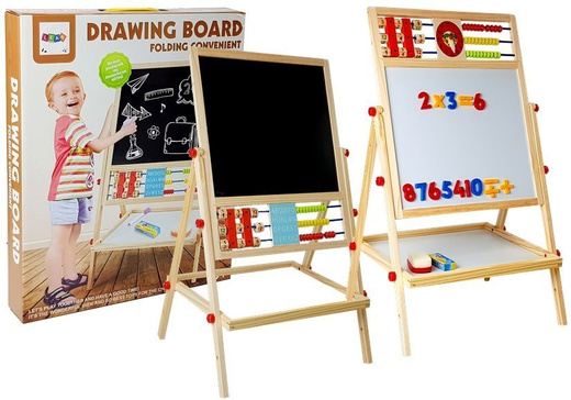 Kreidetafel aus Holz. Abakus. Uhr, Zahlen und Magnet